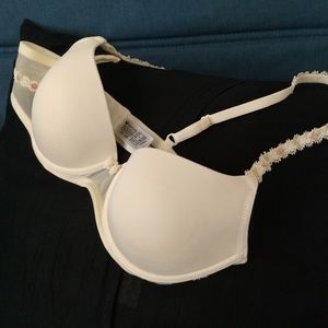 Wacoal Ivory Bra